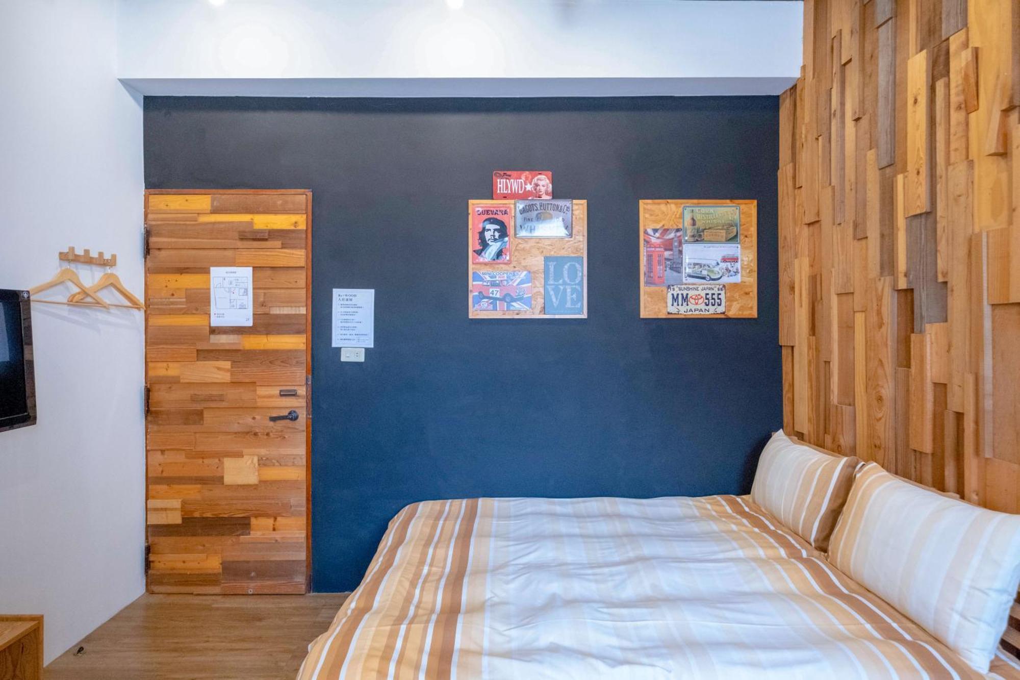 Re+Wood Guesthouse Tainan Exterior foto